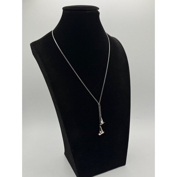 Vintage Avon Lily Bell Flowers Necklace - Picture 3 of 6